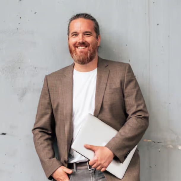 Portrait Webdesign Dresden Robert Rosenberg Kundenberatung Ost, Angebotserstellung